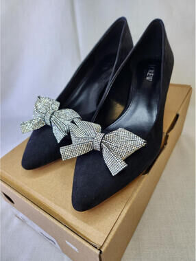 J.CREW Crystal Bow Kitten Heel Black Suede Pointed Toe Pumps Women's US 8.5